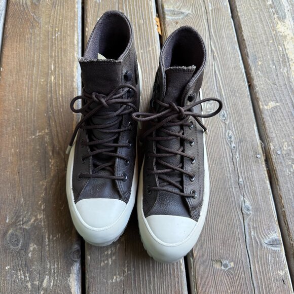 Converse Chuck Taylor All Star Lugged Leather Waterproof Hi Sneaker Women's 7.5 - Picture 1 of 15